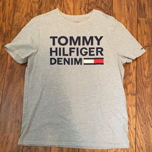 Tommy Hilfiger T-Shirt size small men’s